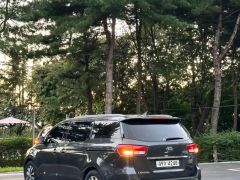 Сүрөт унаа Kia Carnival