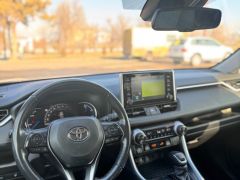 Сүрөт унаа Toyota RAV4