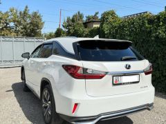 Photo of the vehicle Lexus RX