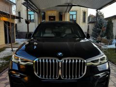 Фото авто BMW X7