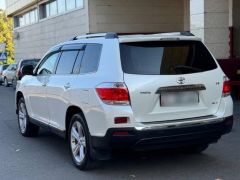 Сүрөт унаа Toyota Highlander