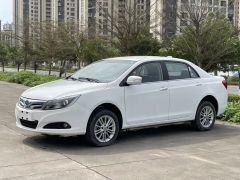 Фото авто BYD E5