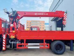 Photo of the vehicle Dongfeng EQ 1168 GLJ2