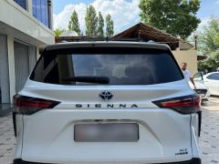 Фото авто Toyota Sienna
