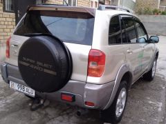 Сүрөт унаа Toyota RAV4