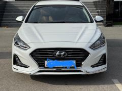 Photo of the vehicle Hyundai Sonata