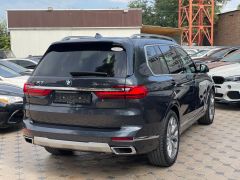 Сүрөт унаа BMW X7