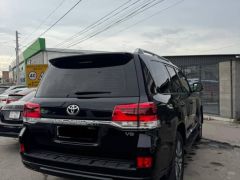 Фото авто Toyota Land Cruiser