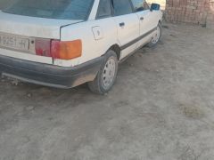 Photo of the vehicle Audi 80