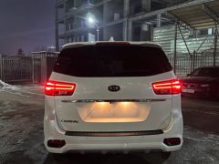 Фото авто Kia Carnival