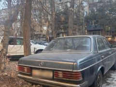 Сүрөт унаа Mercedes-Benz W123