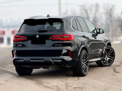 Photo of the vehicle BMW X5