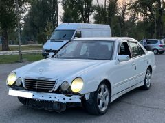 Сүрөт унаа Mercedes-Benz E-Класс