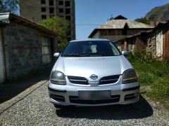 Фото авто Nissan Almera Tino