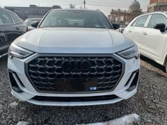 Photo of the vehicle Audi Q3