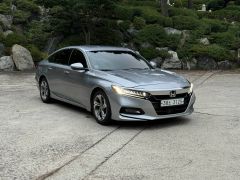 Фото авто Honda Accord