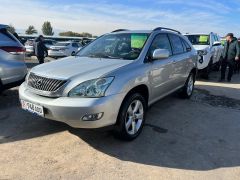 Photo of the vehicle Lexus RX