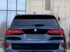 Photo of the vehicle BMW X5