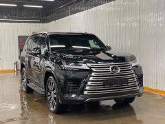 Photo of the vehicle Lexus LX