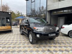 Photo of the vehicle Toyota Land Cruiser