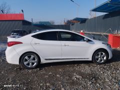 Photo of the vehicle Hyundai Elantra