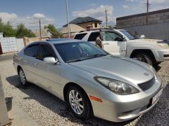 Photo of the vehicle Lexus ES