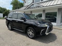 Photo of the vehicle Lexus LX