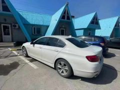 Photo of the vehicle BMW 5 Series