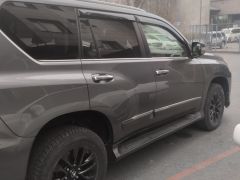 Photo of the vehicle Lexus GX