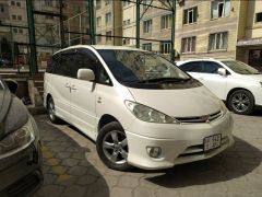 Photo of the vehicle Toyota Estima