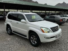 Photo of the vehicle Lexus GX