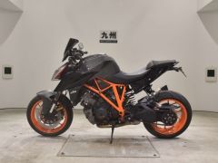 Photo of the vehicle KTM 1290 Super Duke R