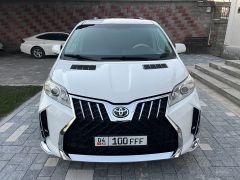 Фото авто Toyota Sienna