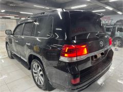 Сүрөт унаа Toyota Land Cruiser