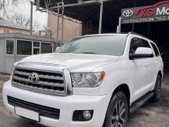 Сүрөт унаа Toyota Sequoia