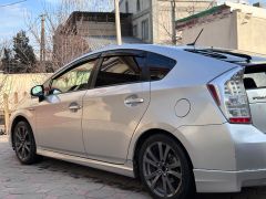 Фото авто Toyota Prius