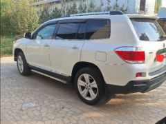 Сүрөт унаа Toyota Highlander