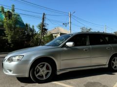 Photo of the vehicle Subaru Legacy