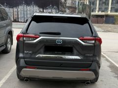 Сүрөт унаа Toyota RAV4