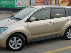 Фото авто Toyota Ist