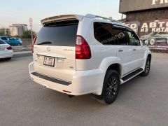 Photo of the vehicle Lexus GX