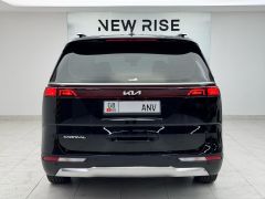 Photo of the vehicle Kia Carnival