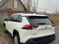 Сүрөт унаа Toyota RAV4