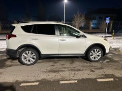 Photo of the vehicle Toyota RAV4