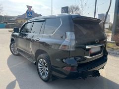 Photo of the vehicle Lexus GX