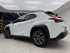 Фото авто Lexus UX