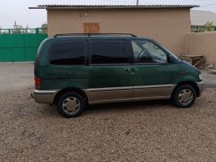 Сүрөт унаа Nissan Serena