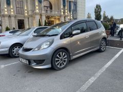 Фото авто Honda Fit