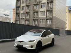 Фото авто Tesla Model X