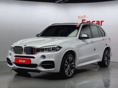 Photo of the vehicle BMW X5